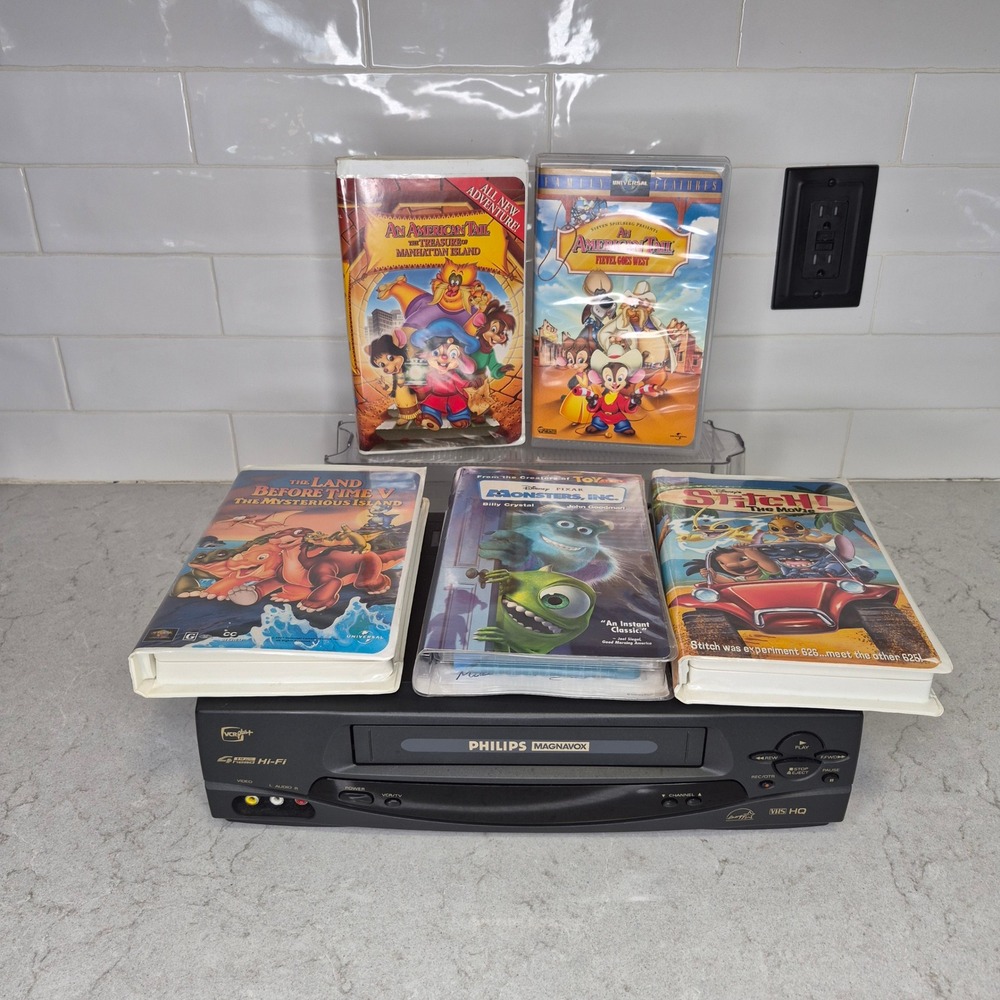 Philips Magnavox VCR Player VRA631AT21 With 5 VHS Movies Bundle Black